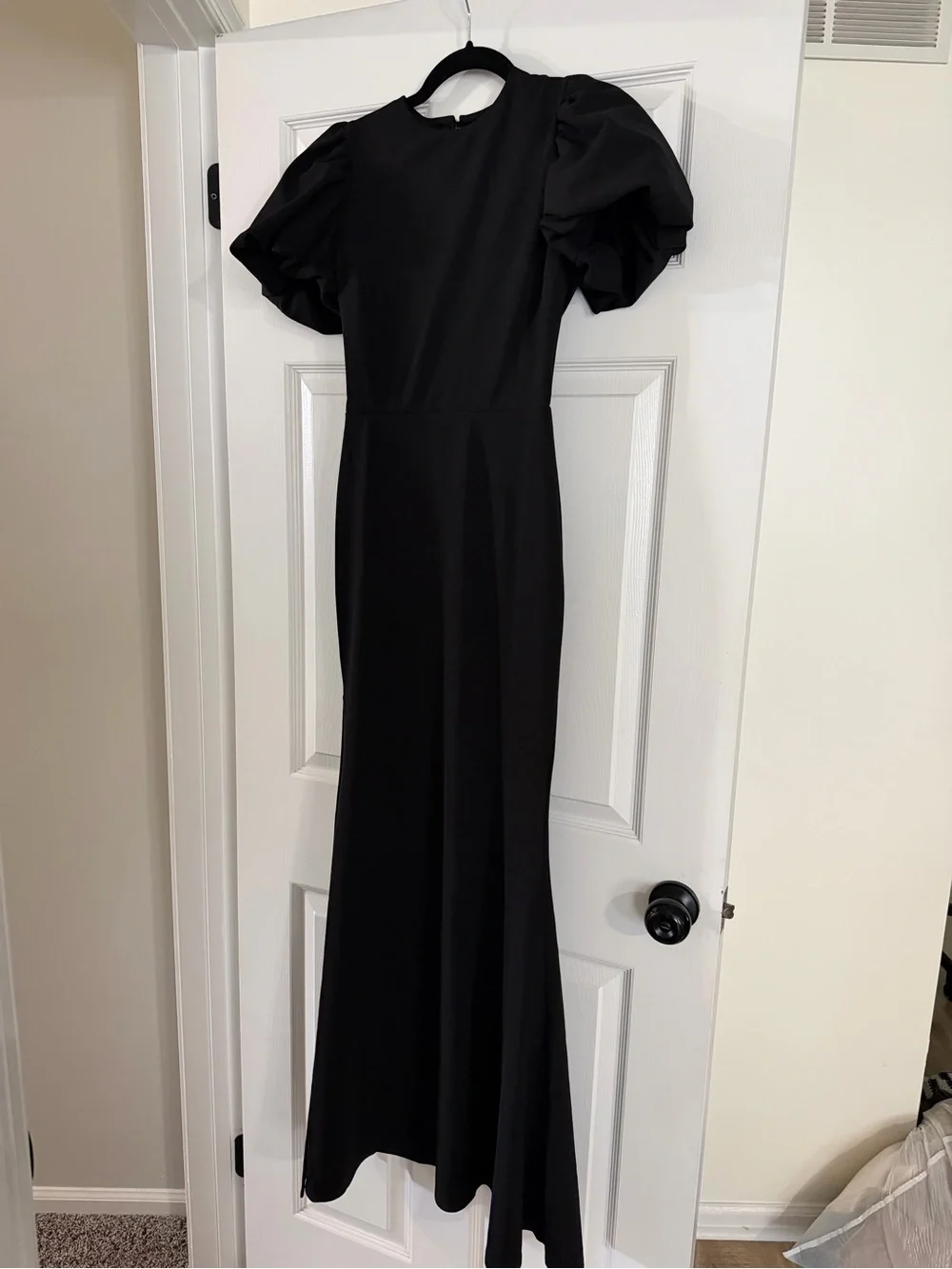 Club L London • LOVE LETTERS Black Puff-Sleeve Maxi Dress - Picture 6 of 8